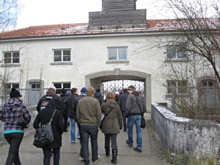 Eingang KZ Dachau; Foto: G57